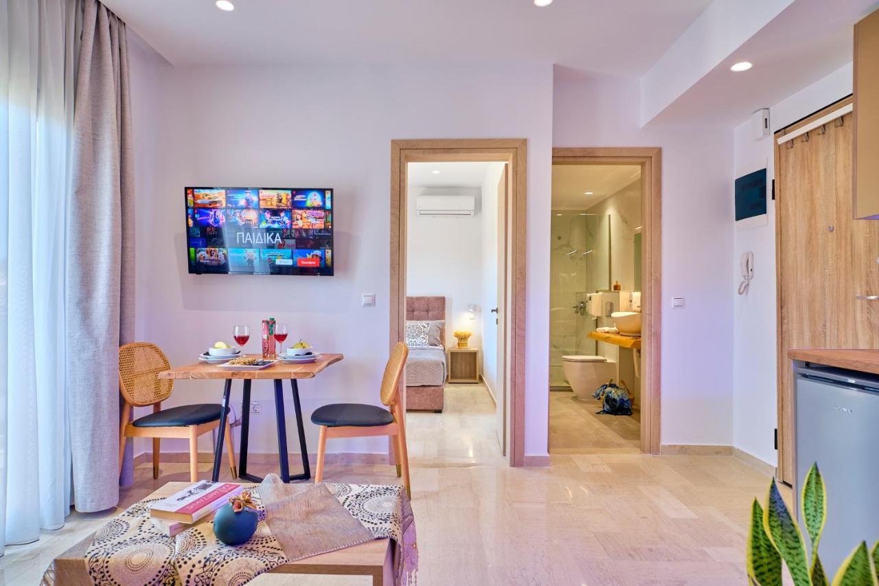 Sunflower Suites Gouvia Corfu Eksteriør billede