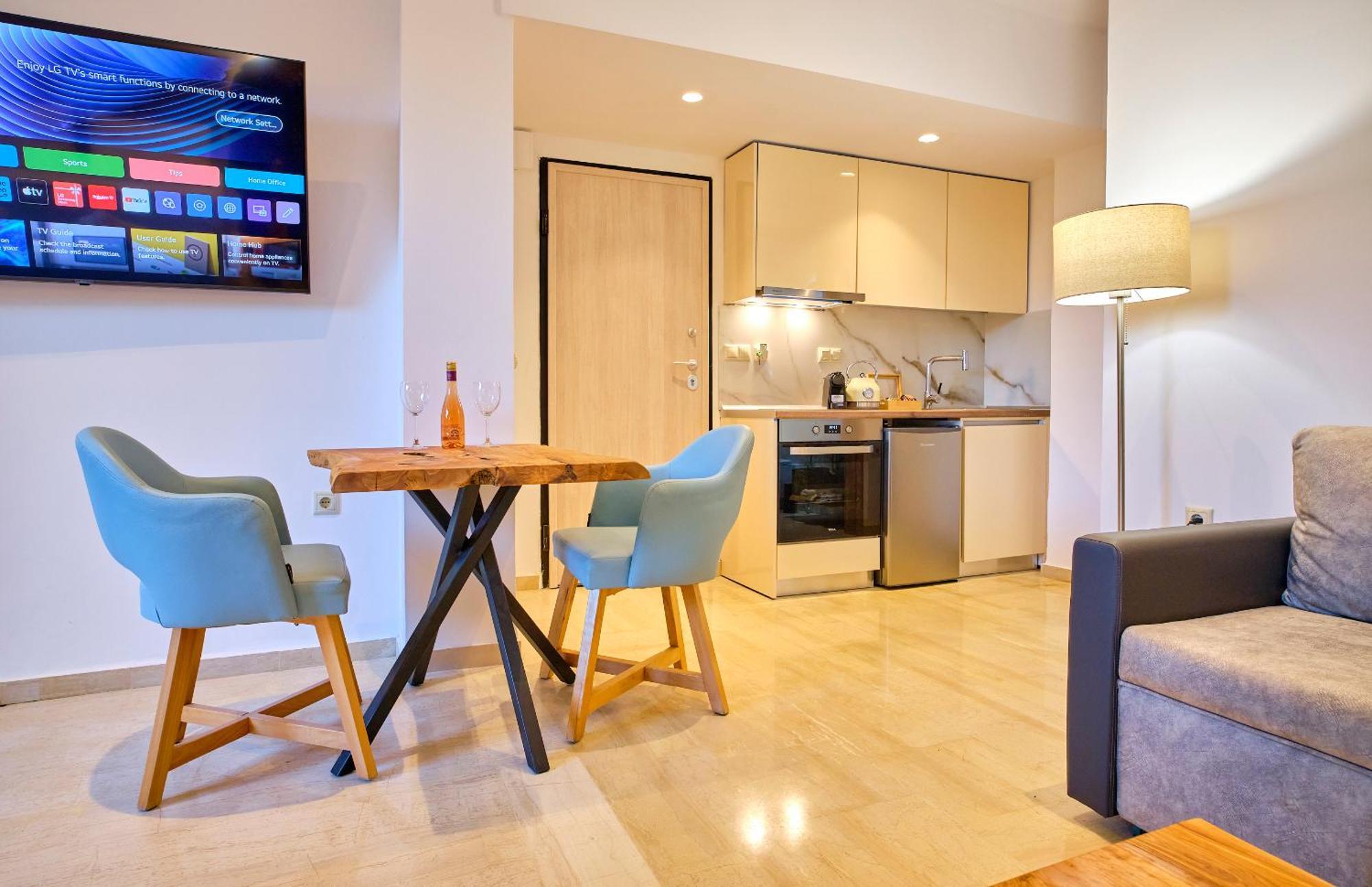 Sunflower Suites Gouvia Corfu Eksteriør billede